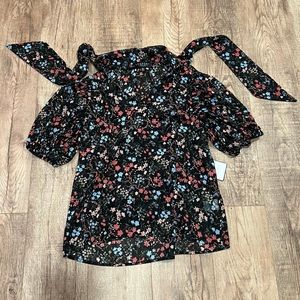LAUNDRY by SHELLI SEGAL | blk floral S/S tie neck blouse with cami 2pc